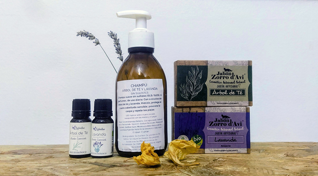 Higiene y cosmética natural producida con árbol de té y lavanda, ecológica y sin disruptores endocrinos