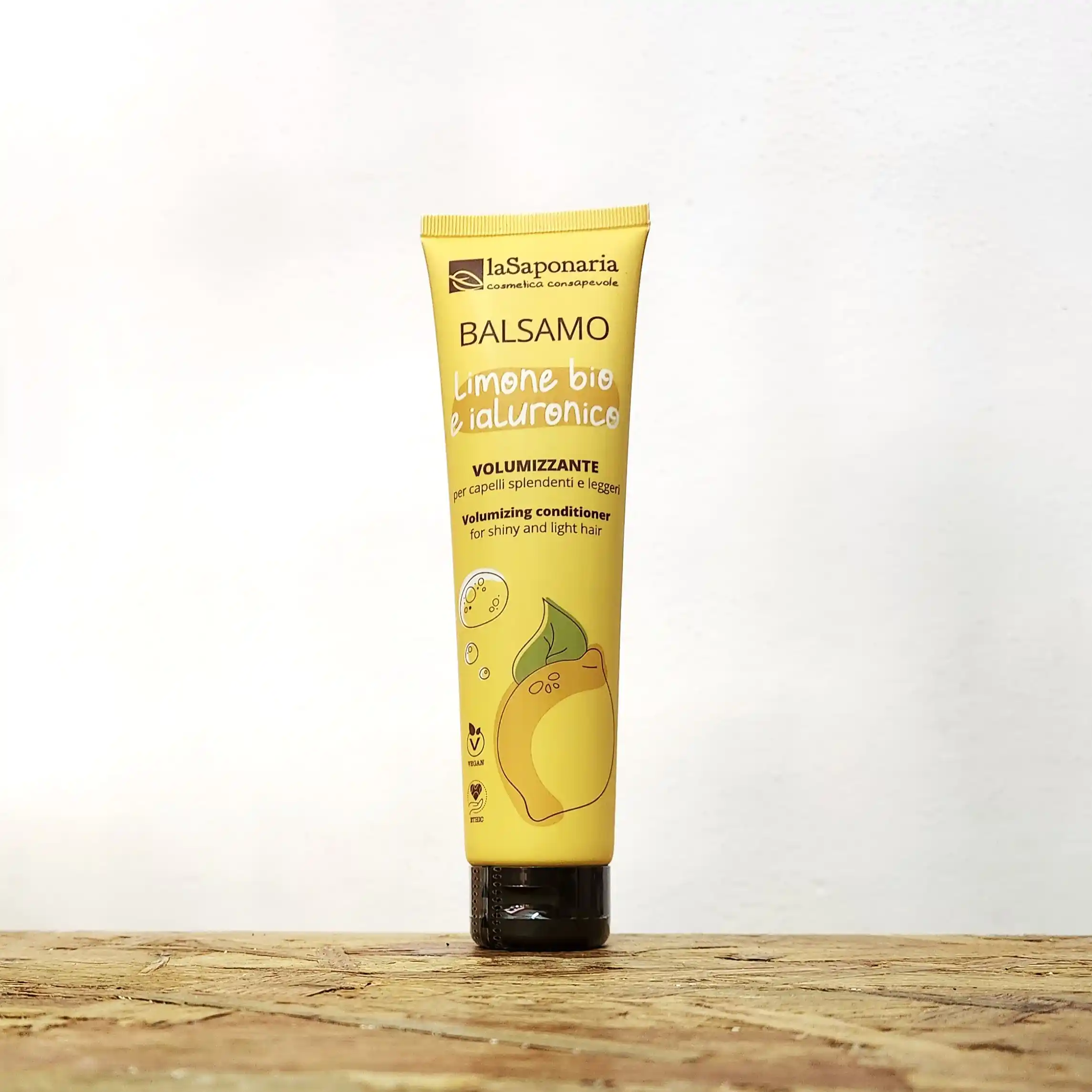 acondicionador-cabello-graso-moringa-limon-2 acondicionador para cabello graso con moringa y limón que aporta volumen
